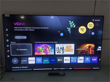 Lot 153 - 58" Hisense 4K UHD LED Smart TV