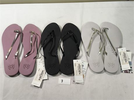 Lot 7 - Malvados Women's Flip-Flop Sandals