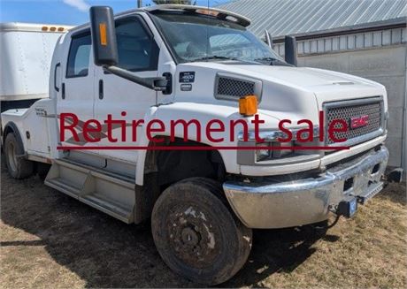 Lot 8380 - 2005 GMC C4500 4X4