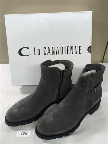 Lot 102 - Women's Suede Platform Ankle Boots La Canadienne Shai