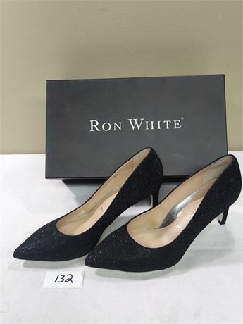 Lot 132 - Women's Pointed-Toe Pumps with Heels Ron White Cindy Galaxy