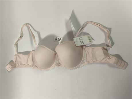 Lot 232 - Simone Perele Delice Blush 3D Moulded Bra