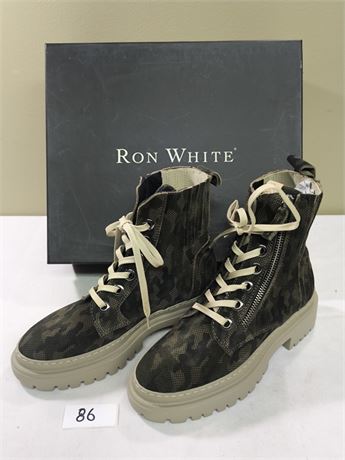 Lot 86 - Women's Camo Army Boots Ron White Charley Camo