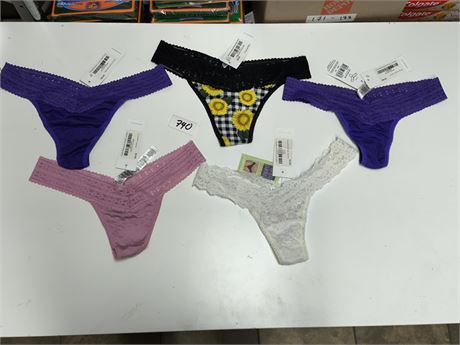 Lot 740 - Hanky Panky Underwear