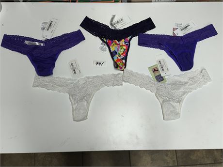 Lot 741 - Hanky Panky Underwear