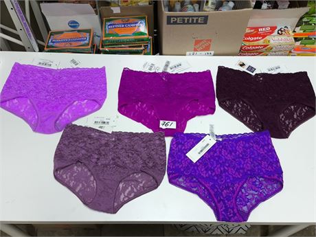 Lot 761 - Hanky Panky Underwear