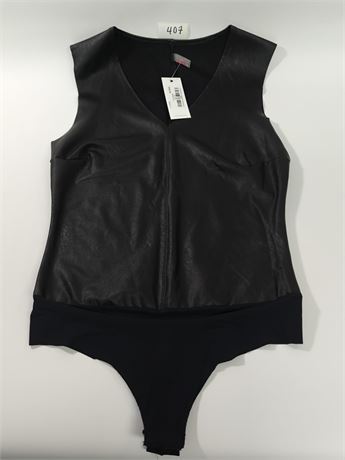 Lot 407- Commando Faxu Leather Deep V-Neck Bodysuit