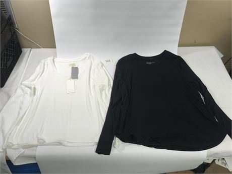 Lot 526 - XS Lauren Top XL Recreation Stassia Top