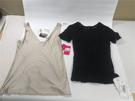 Lot 443 - Commando Faux Silk V-neck Tank