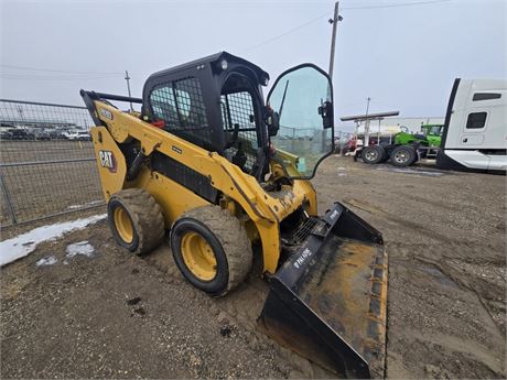 Lot 8323 - 2019 Cat 262D3 Skid Steer