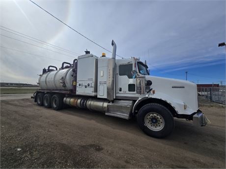 Lot 8359 - 2014 Kenworth T800 Hydro-Vac