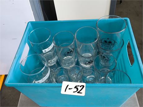 Lot 1-52 - Glasses