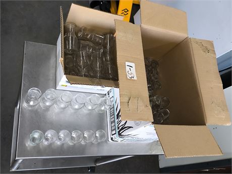 Lot 1-53 - Glasses