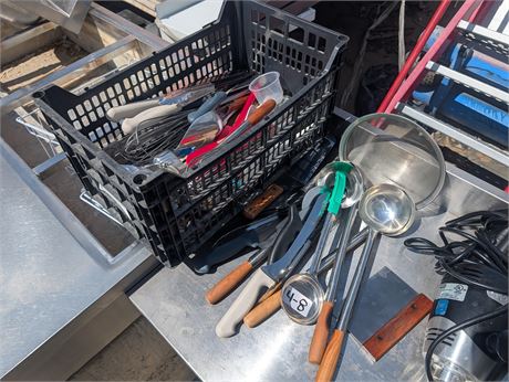 Lot 4-8 - Various Kitchen Accessories