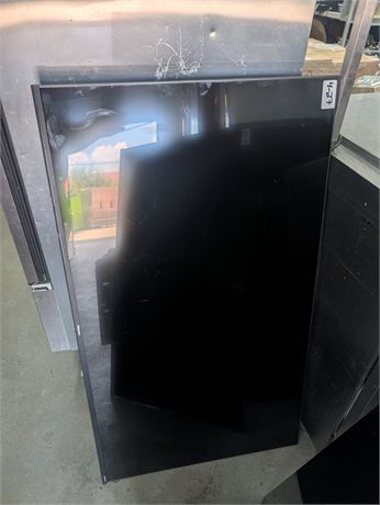Lot 4-27 - 50" LED LCD Telivision