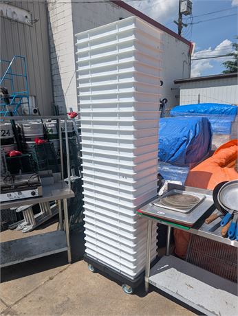 Lot 4-4 - Proofing bins