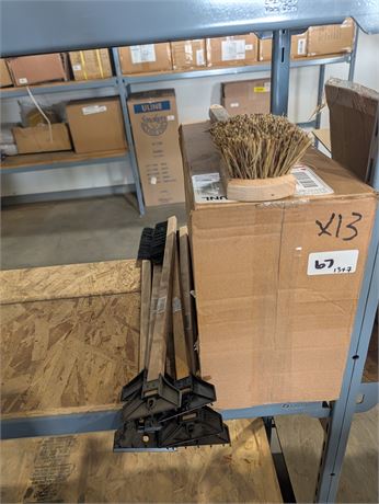 Lot 67 - Pump and Spray bottles model 50100