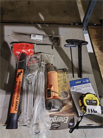 Lot 116 - 25" tape measure, flashlight, jet 4 lb hammer, (2) adjustable wren