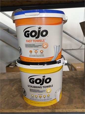 Lot 28 - Gojo Fast Towels