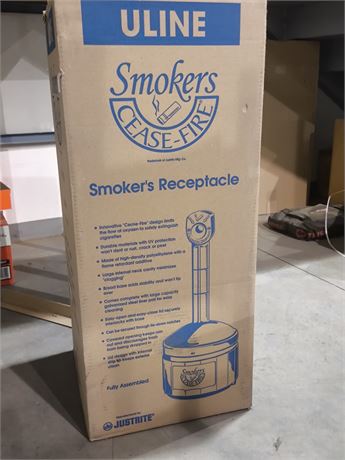 Lot 16 - Uline Smokers Pole
