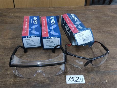 Lot 152 - Uvex safety eyewear