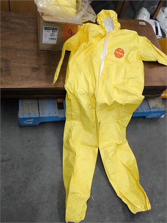 Lot 86 - TYCHEM Coverall