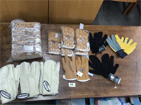 Lot 19 - Mixed Work Gloves Assortment