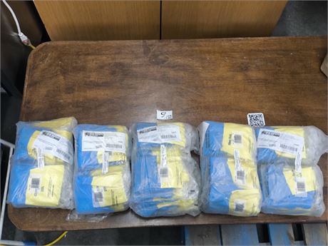 Lot 9 - MCR SAFETY GLOVES