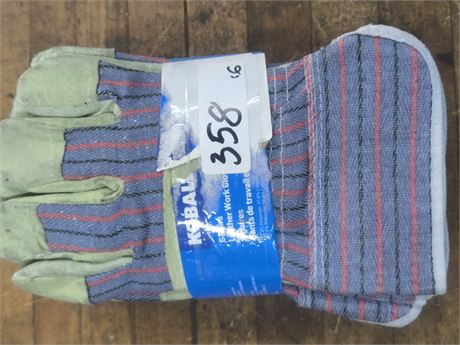 Lot 358 - Work gloves