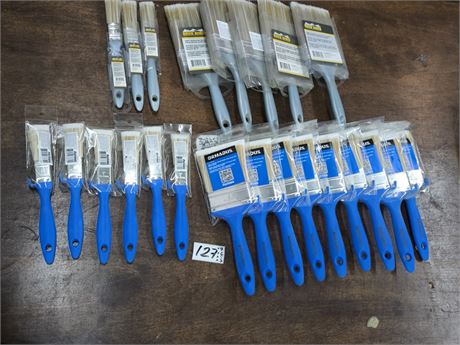 Lot 127 - Paint Brushes