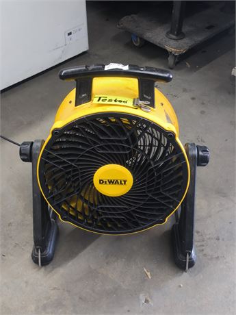 Lot 2-99 - DEWALT 16" Heavy Duty Floor Fan