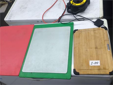 Lot 2-109 - Cutting Boards