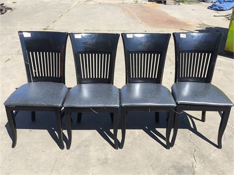 Lot 1-115 - Dinning Height Chair