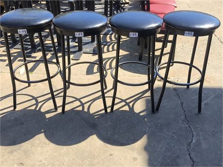 Lot 1-113 - Bar Height Stool