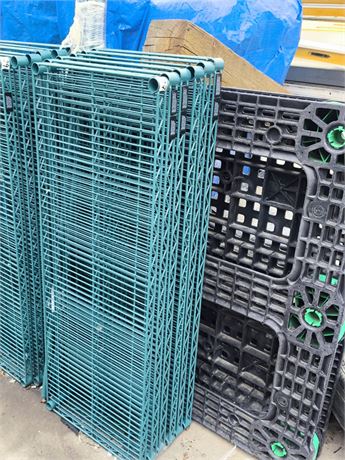 Lot 2-27 - Metal shelving