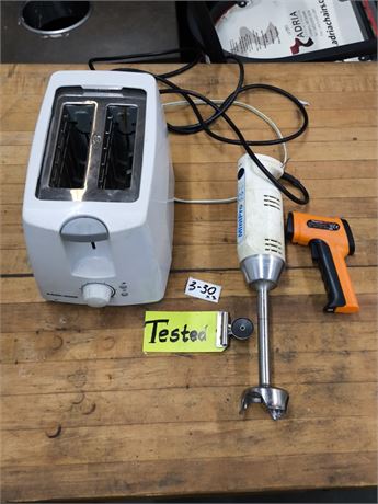 Lot 3-30 - Toaster, Blender and Infrared Thermometer