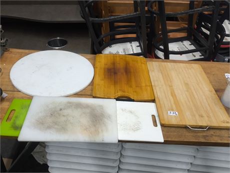 Lot 3-33 - Various Cutting Boards