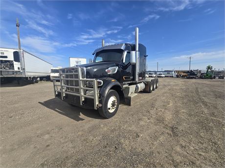 Lot 8465 - 2018 Peterbilt 567