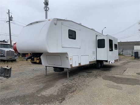 Lot 8486 - 2007 Denali 31-SBBS-M5