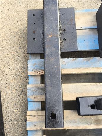 Lot - W-81 - Pintle Hook Mount