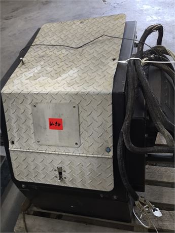 Lot - W-34 - Thermo King Tripac