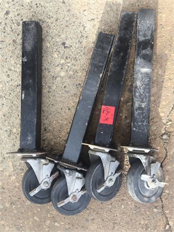 Lot - W-74 - Metal Legs wheels