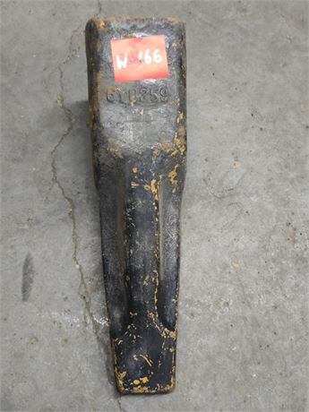 Lot - W-166 - Excavator/Heavy Duty Bucket Tooth Point