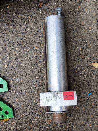 Lot - W - 109 - Greenlee Hydraulic Cylinder large