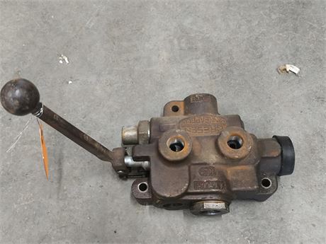 Lot - W-176 - Parker Gresen 2701 Hydraulic Control Valve