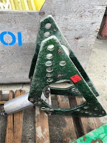 Lot - W-107 - Greenlee Hydraulic Conduit Bender Frame