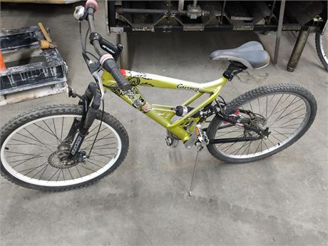 Lot - W - 131 - Carrera Bike