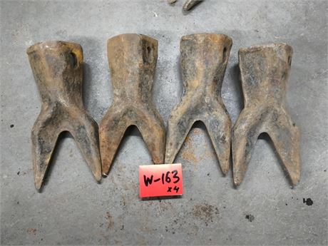 Lot - W-163 - Heavy Equipment Bucket Teeth